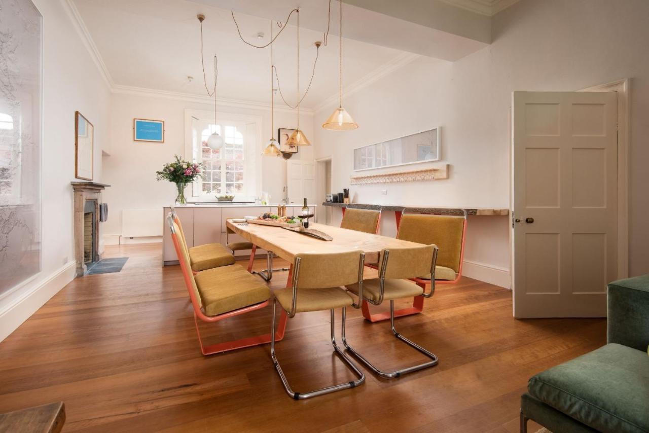 Aquarius Rising Villa Richmond  Bagian luar foto