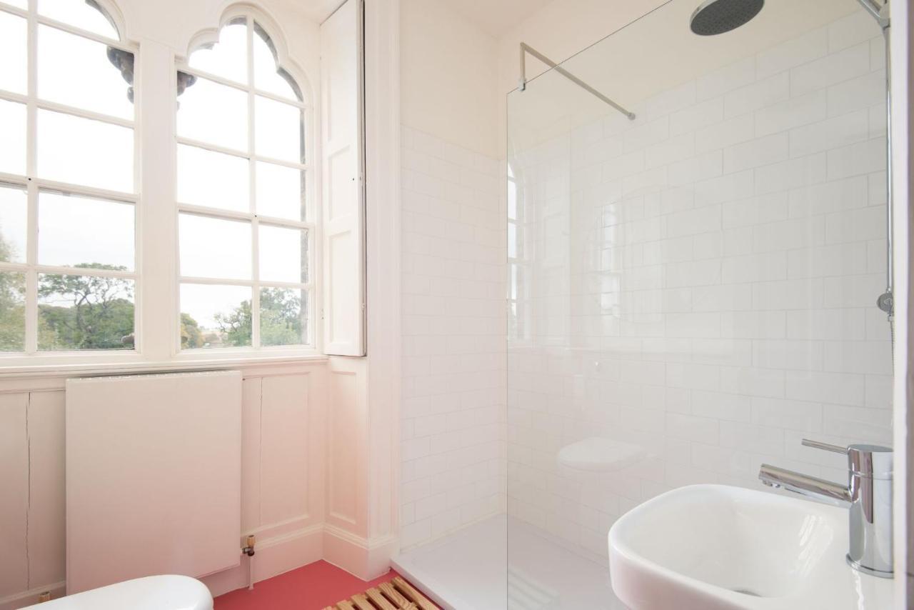 Aquarius Rising Villa Richmond  Bagian luar foto
